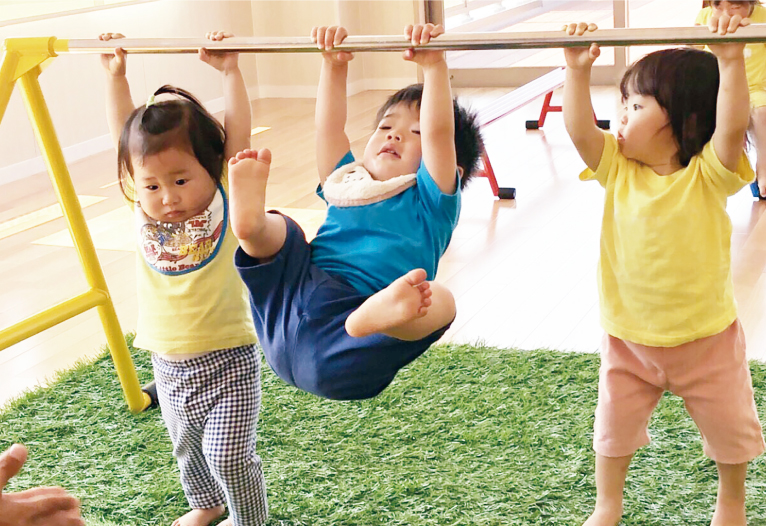 テクノロマン® 鉄棒